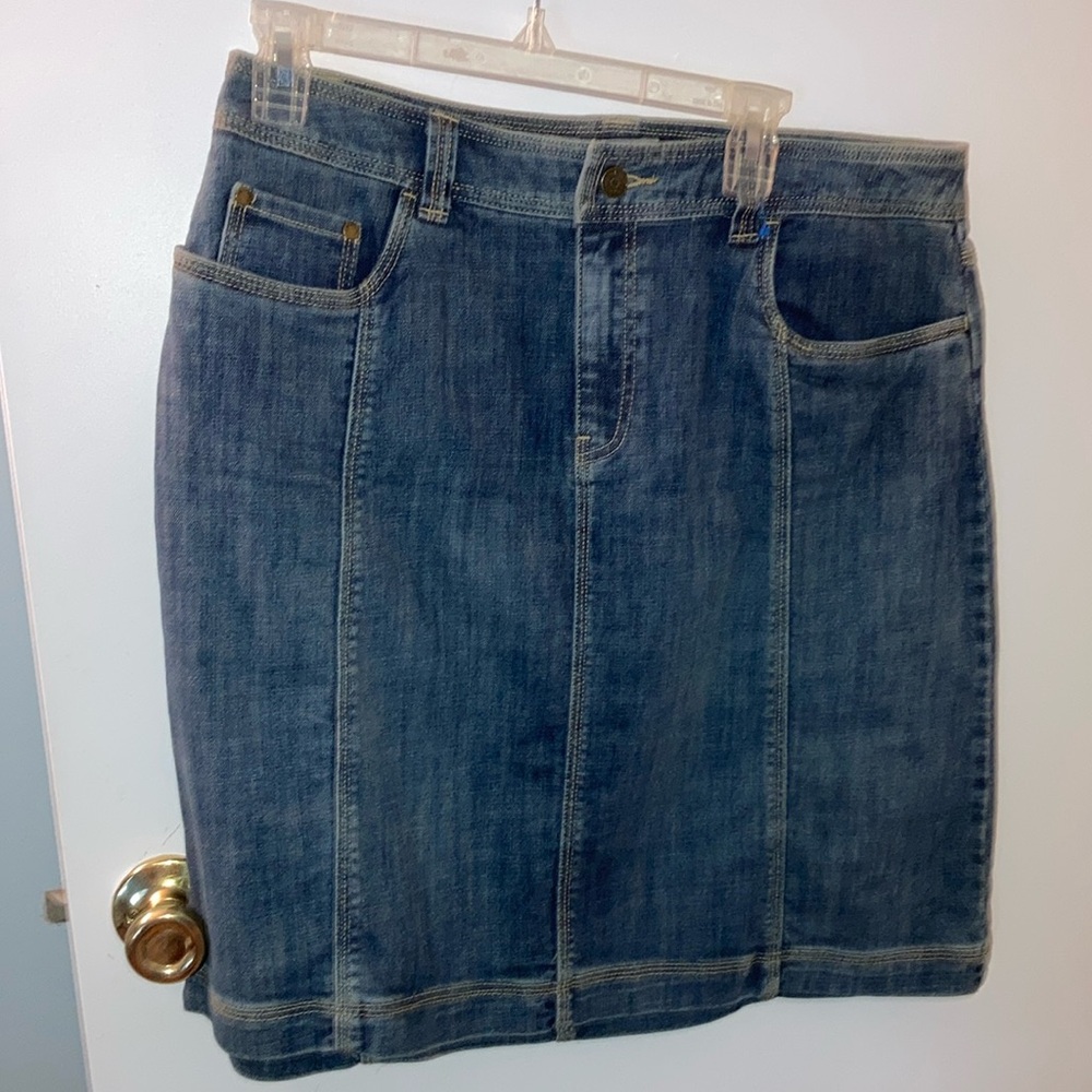 Denim skirt